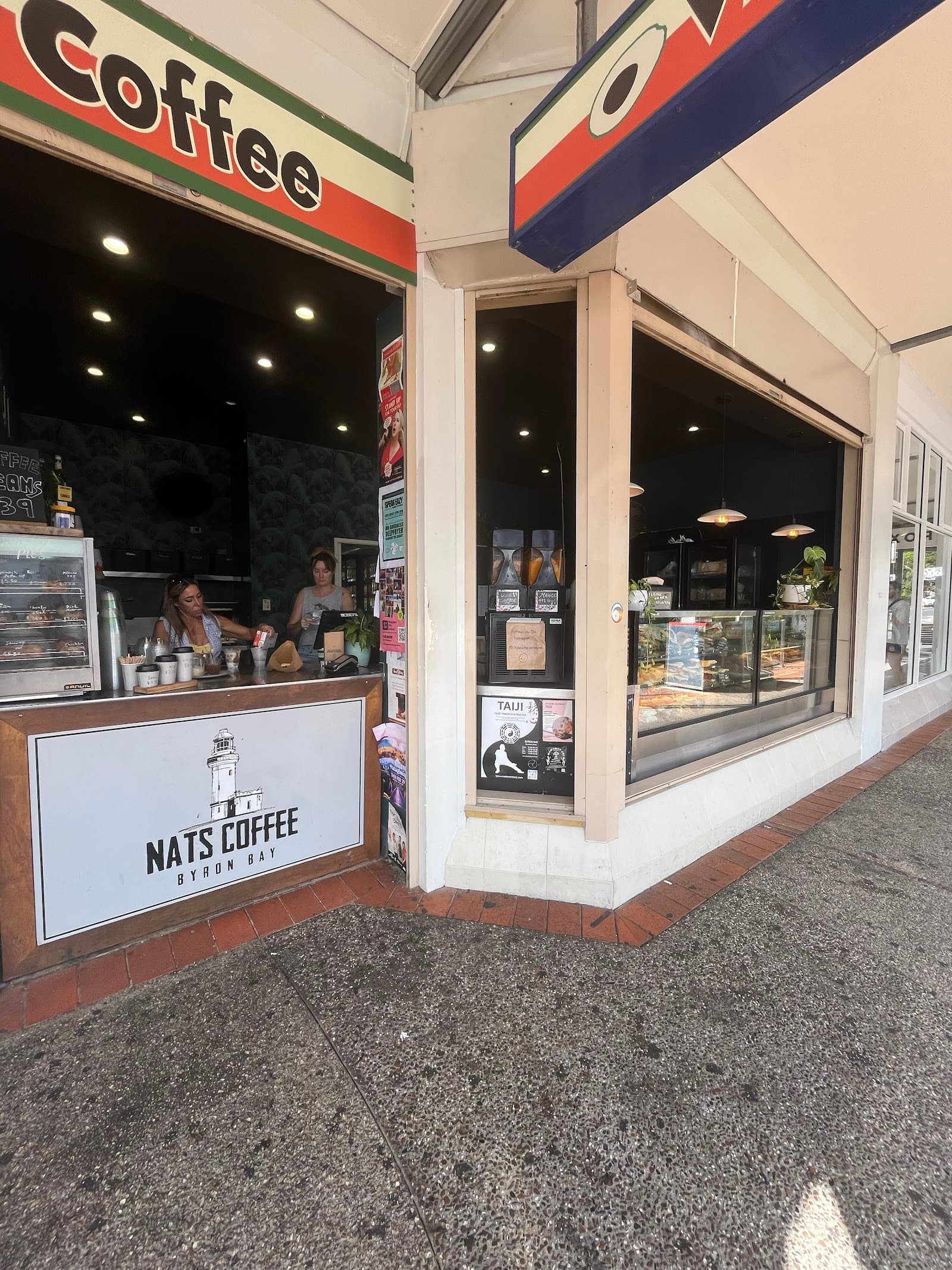 Hole in the wall Byron — Newrybar, Byron Bay