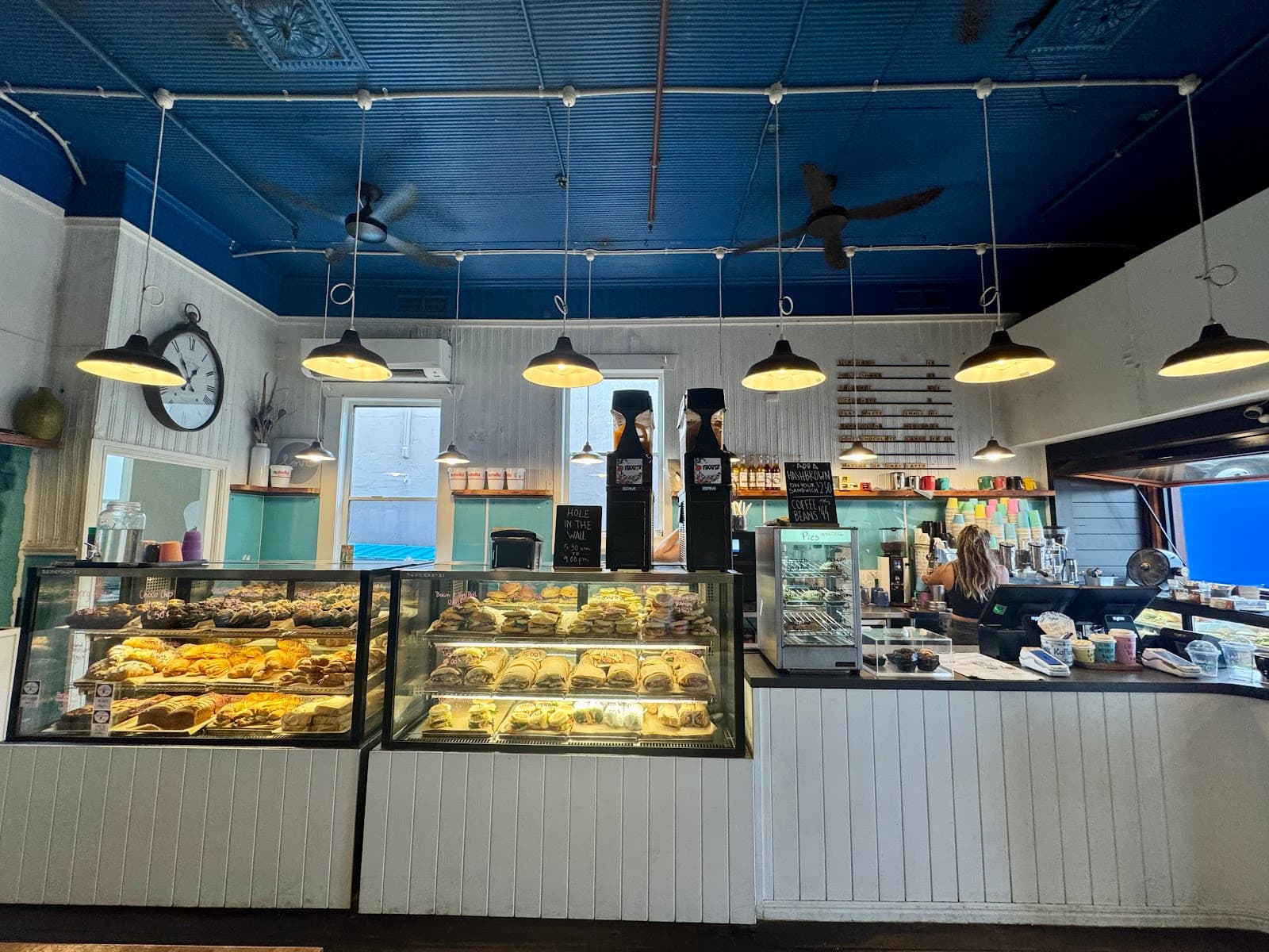 Hole in the wall Byron — Newrybar, Byron Bay