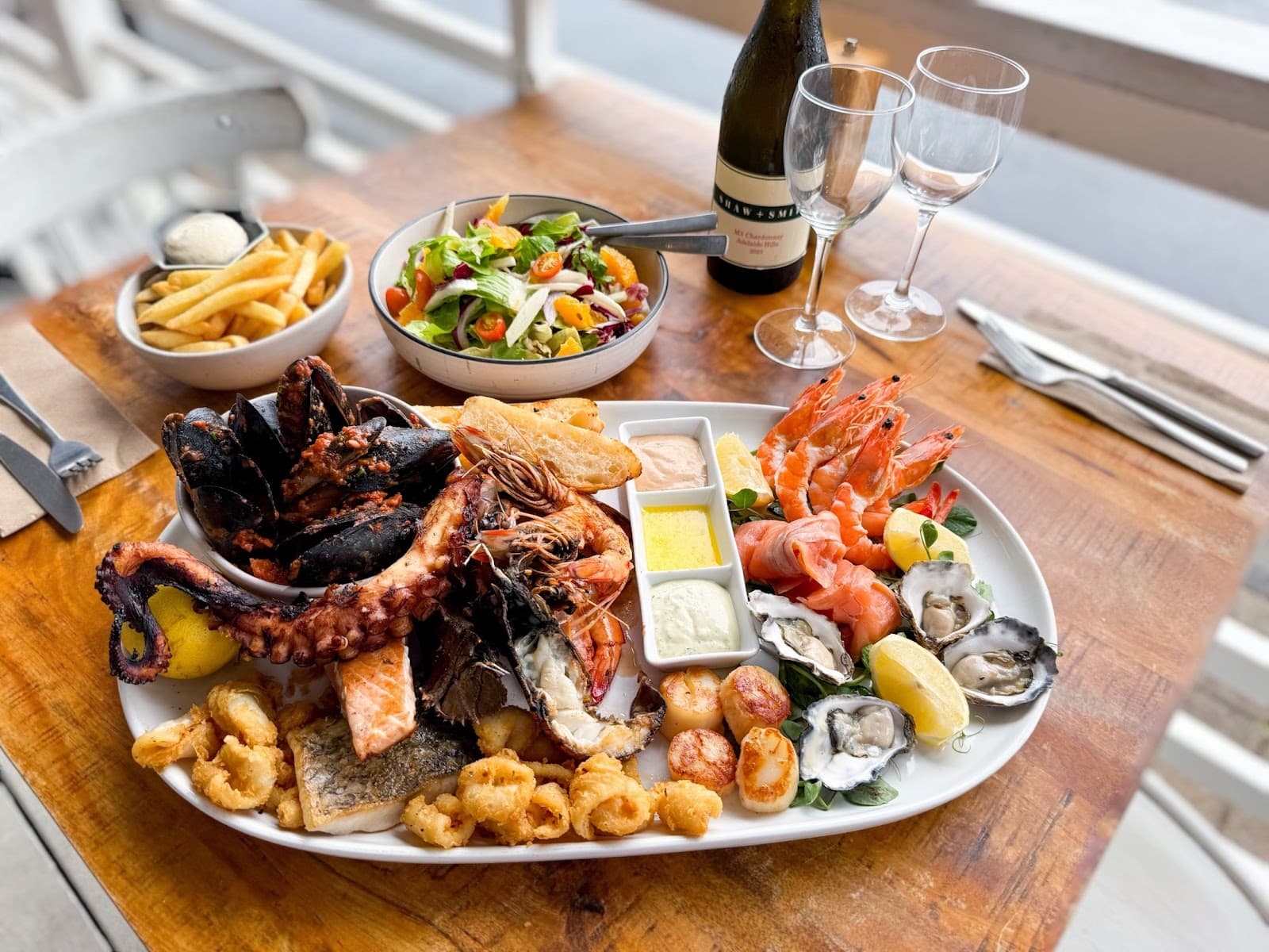 Fishheads Restaurant & Takeaway Byron Bay — Ocean Shores, Byron Bay