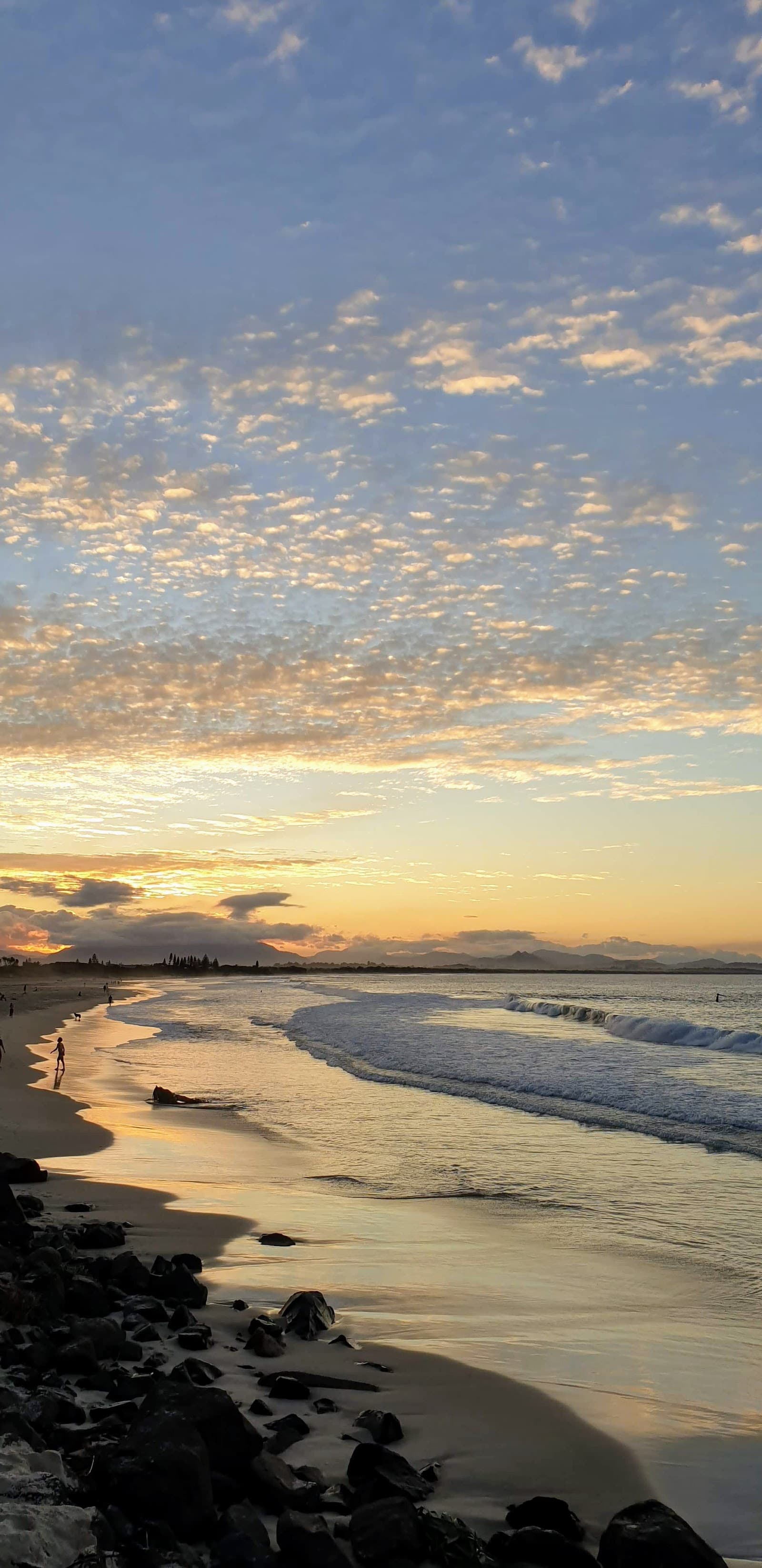 The Wreck — Ocean Shores, Byron Bay