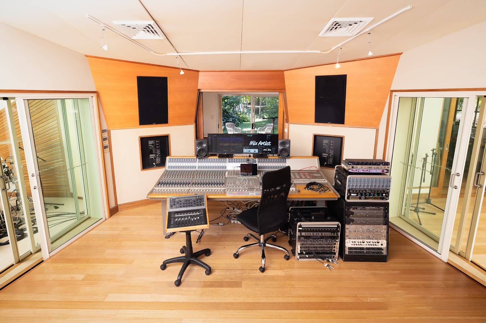 Mix Artist Studio — Mullumbimby, Byron Bay