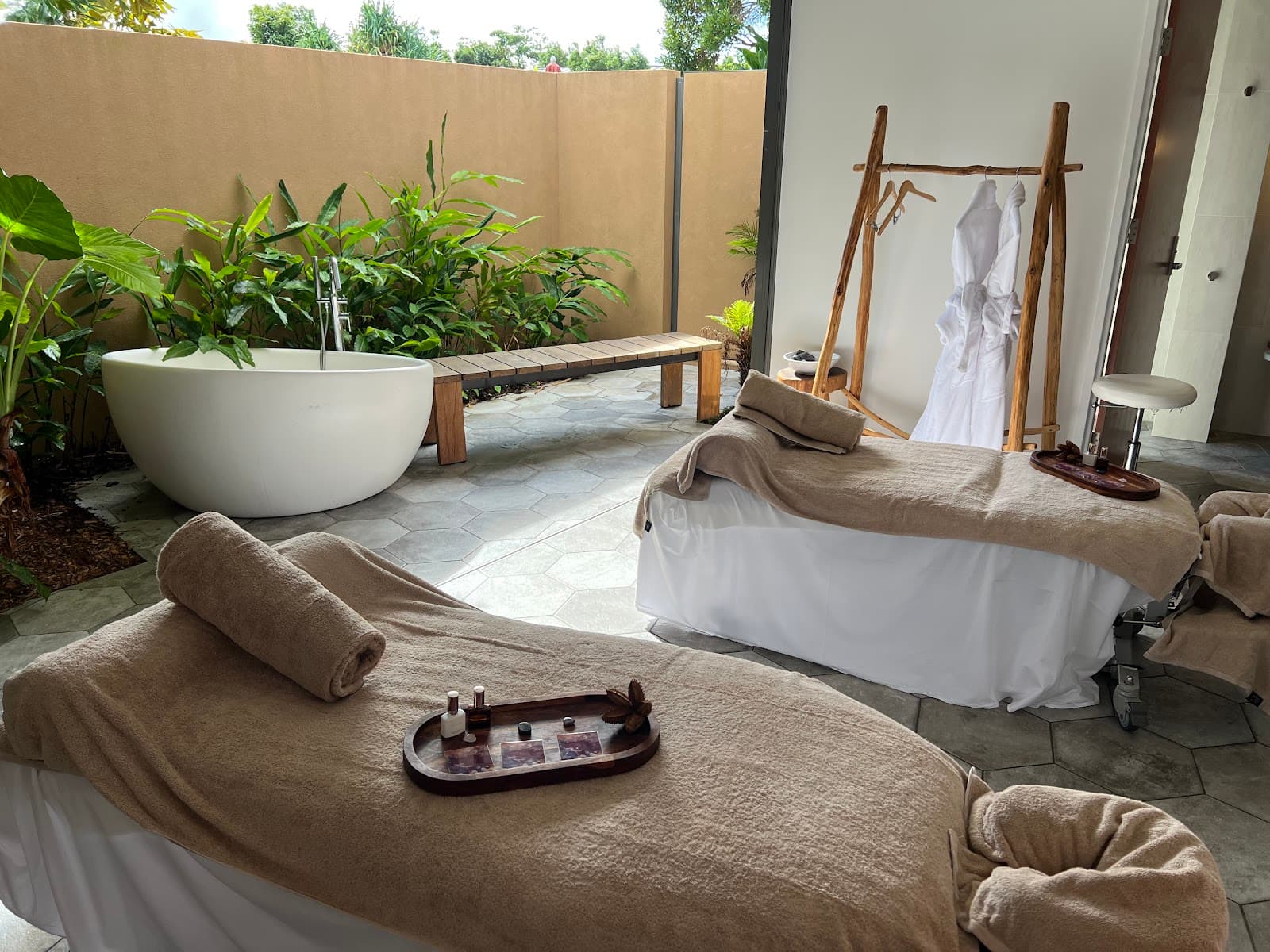 Osprey Spa — Byron Bay, Byron Bay
